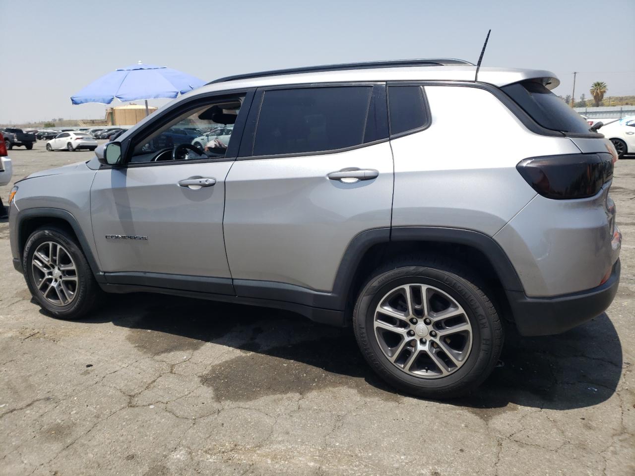 Photo 1 VIN: 3C4NJCBB7HT617445 - JEEP COMPASS 