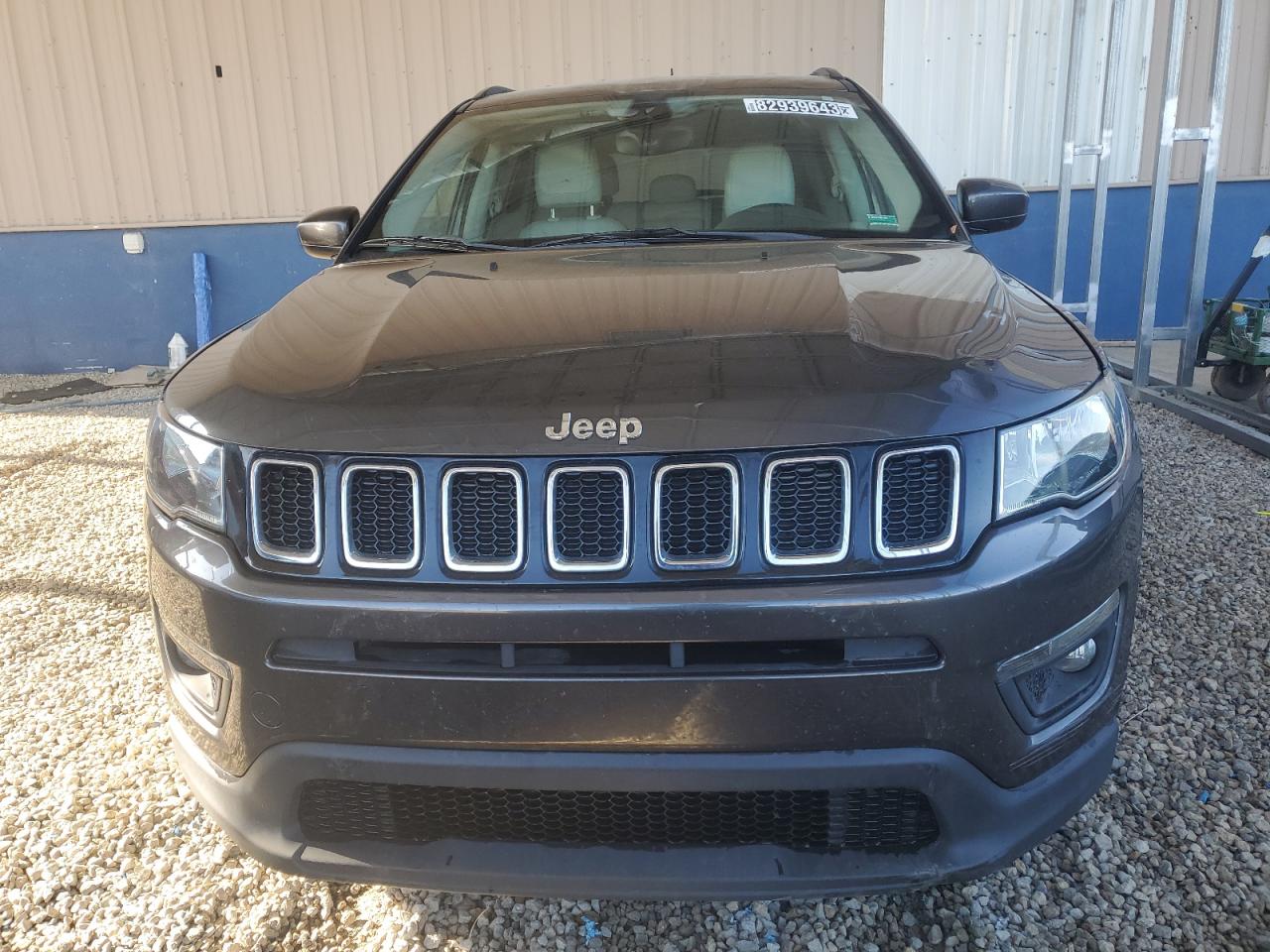 Photo 4 VIN: 3C4NJCBB7JT233297 - JEEP COMPASS 