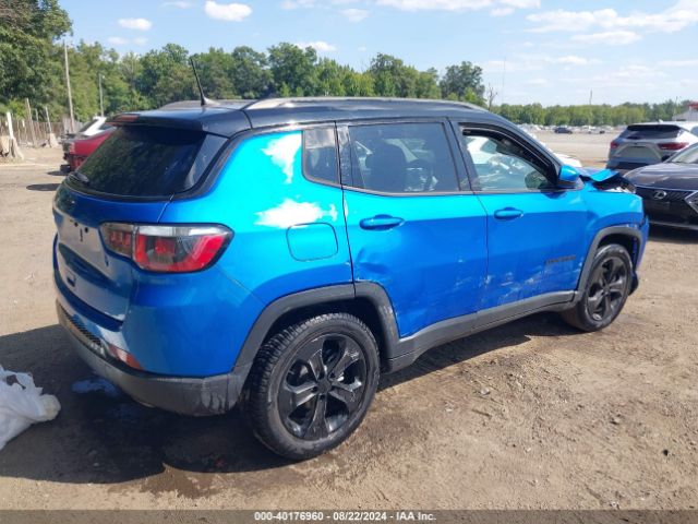 Photo 3 VIN: 3C4NJCBB7JT327275 - JEEP COMPASS 