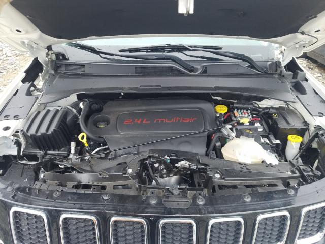 Photo 6 VIN: 3C4NJCBB7JT469478 - JEEP COMPASS 