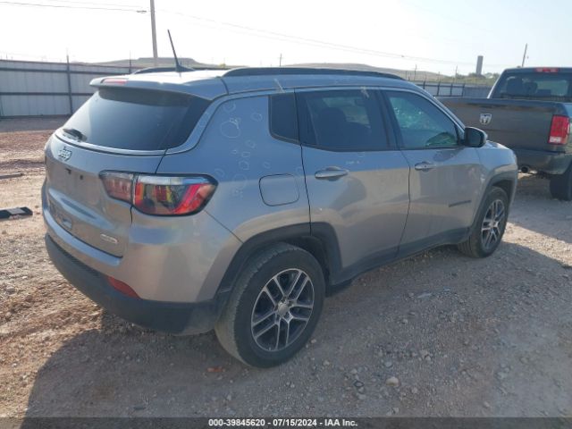 Photo 3 VIN: 3C4NJCBB7JT494347 - JEEP COMPASS 