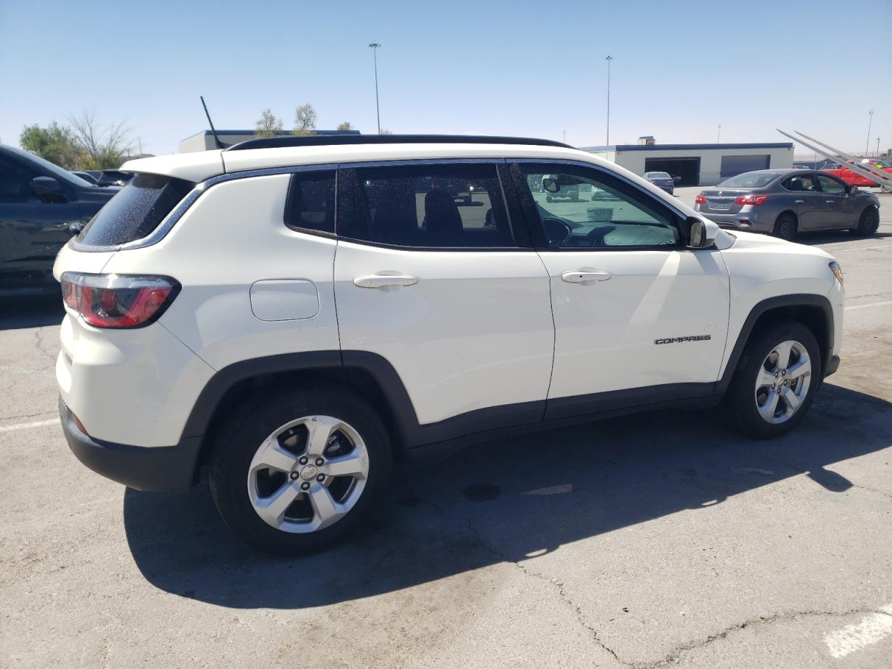 Photo 2 VIN: 3C4NJCBB7LT236705 - JEEP COMPASS 