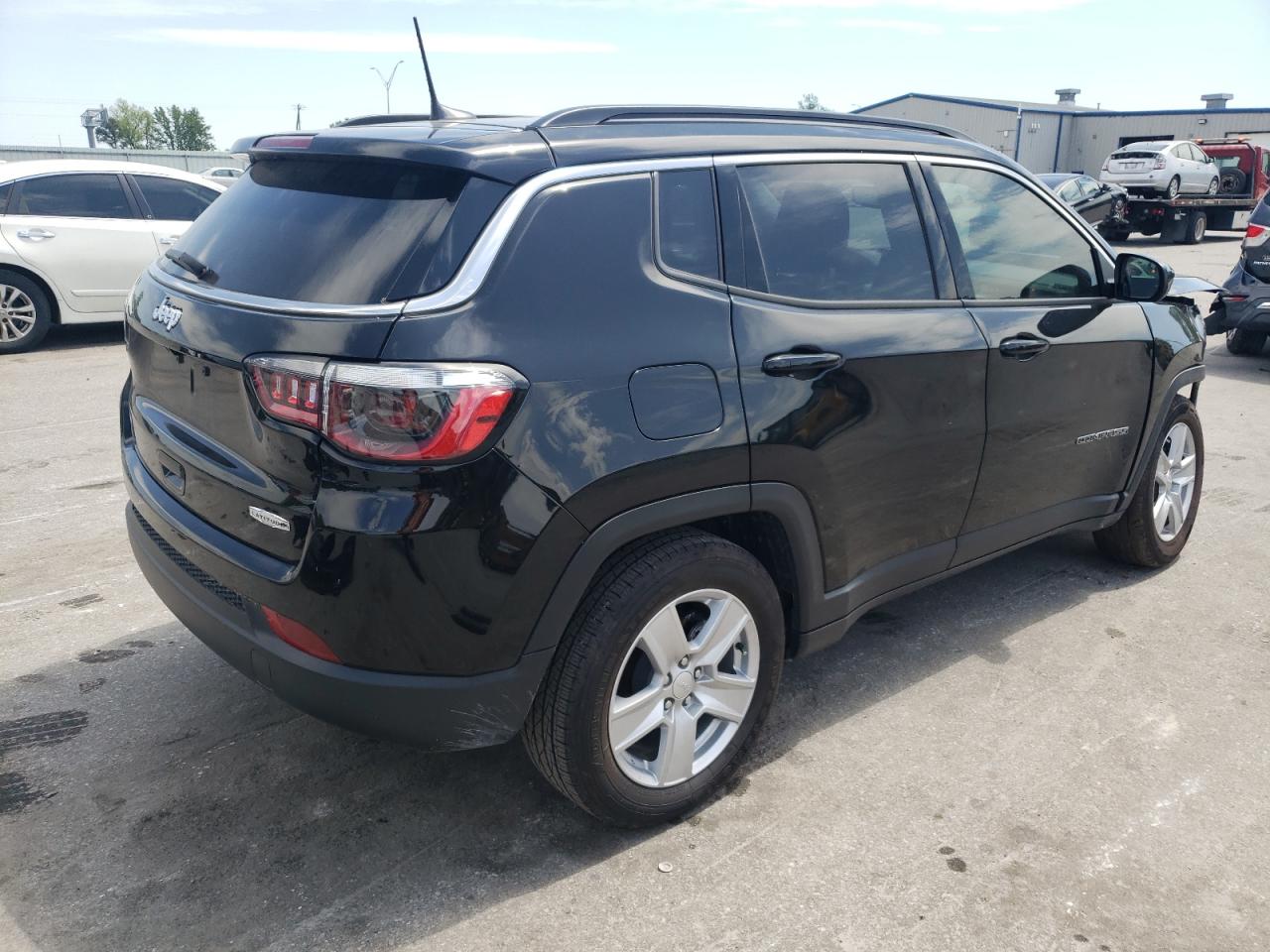 Photo 2 VIN: 3C4NJCBB7NT225447 - JEEP COMPASS 