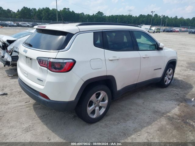 Photo 3 VIN: 3C4NJCBB8JT193330 - JEEP COMPASS 