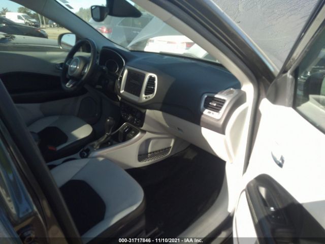 Photo 4 VIN: 3C4NJCBB8JT374492 - JEEP COMPASS 