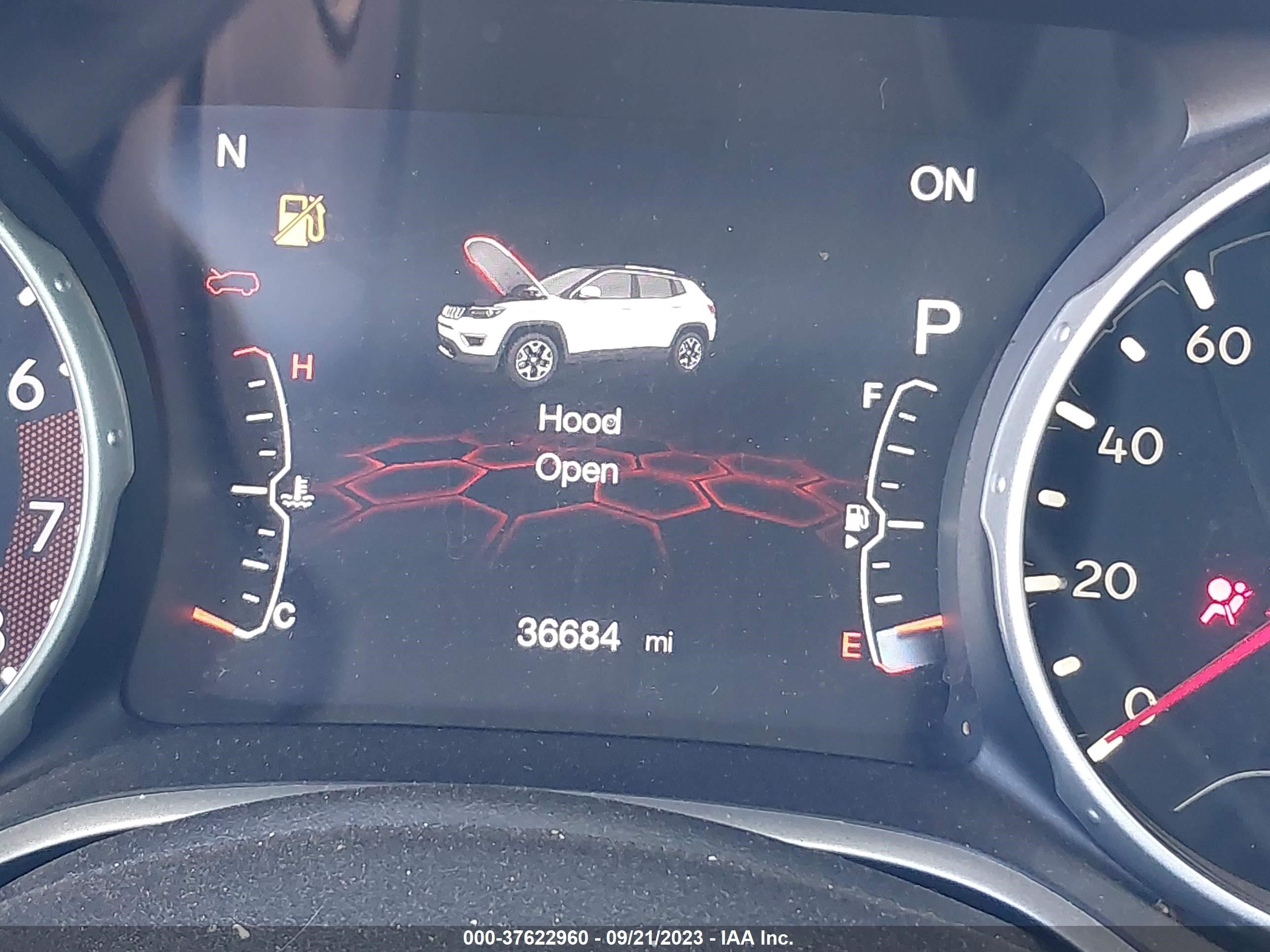 Photo 6 VIN: 3C4NJCBB8KT832775 - JEEP COMPASS 