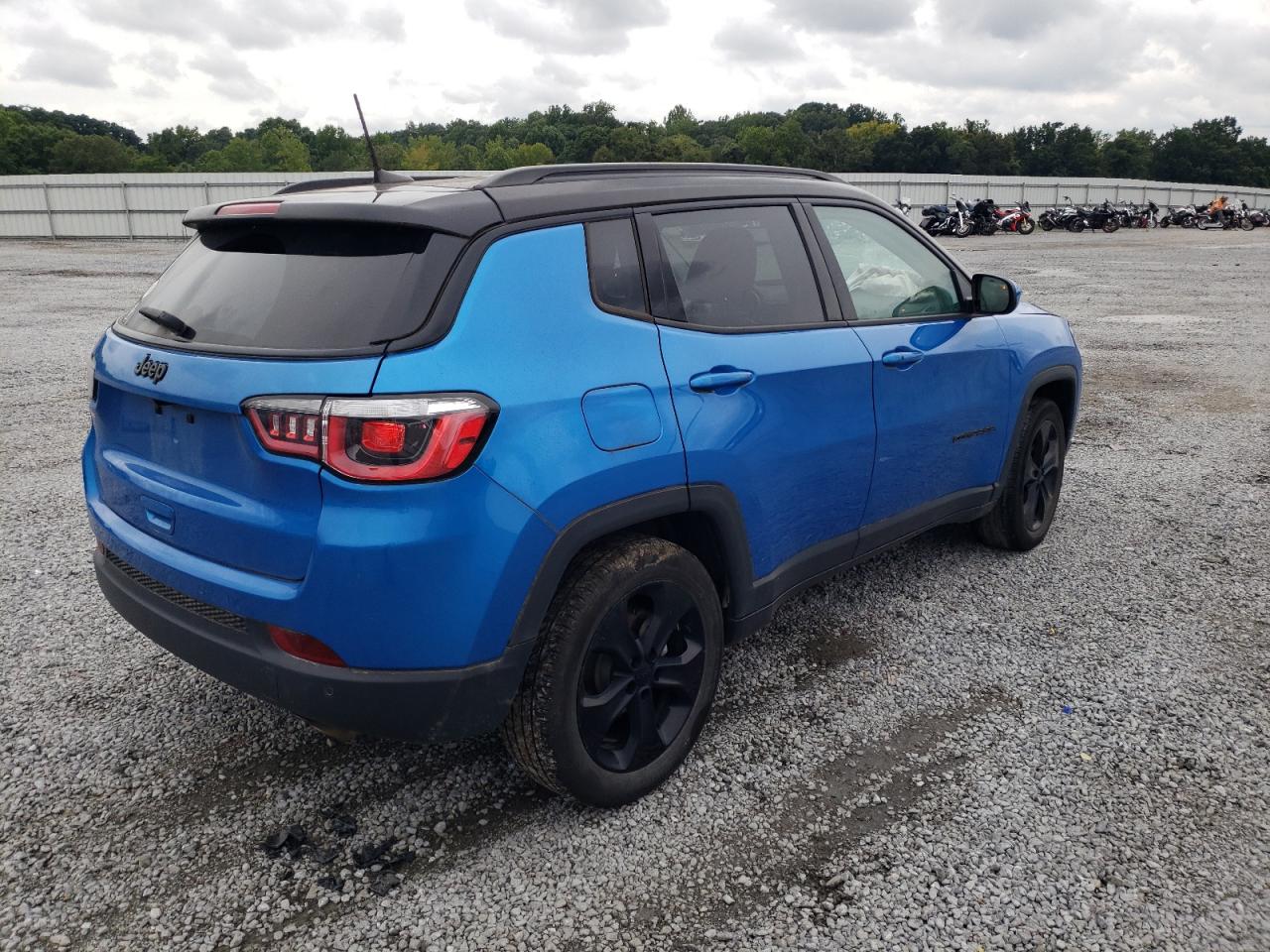 Photo 2 VIN: 3C4NJCBB8LT162548 - JEEP COMPASS 