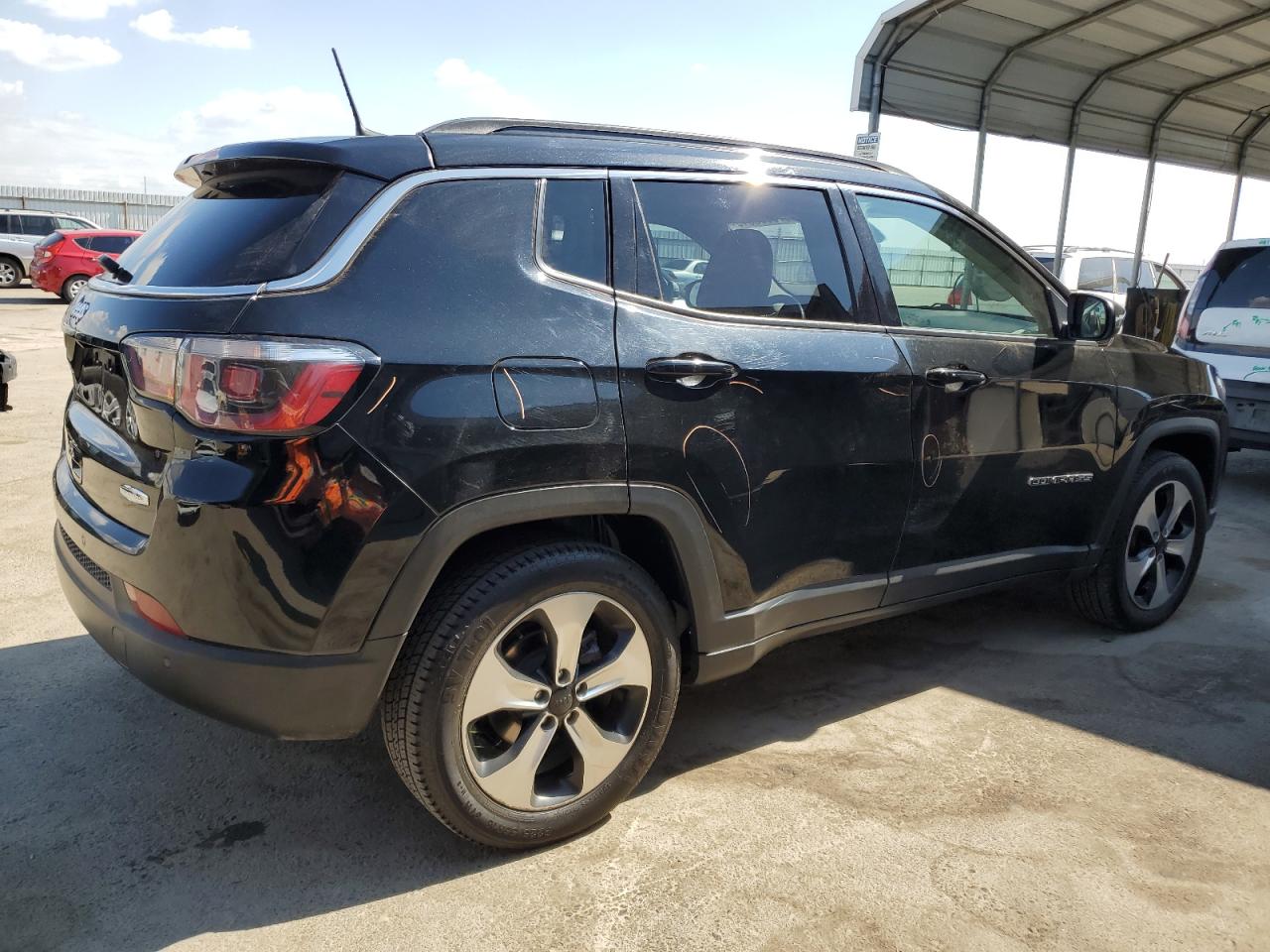 Photo 2 VIN: 3C4NJCBB9HT682118 - JEEP COMPASS 