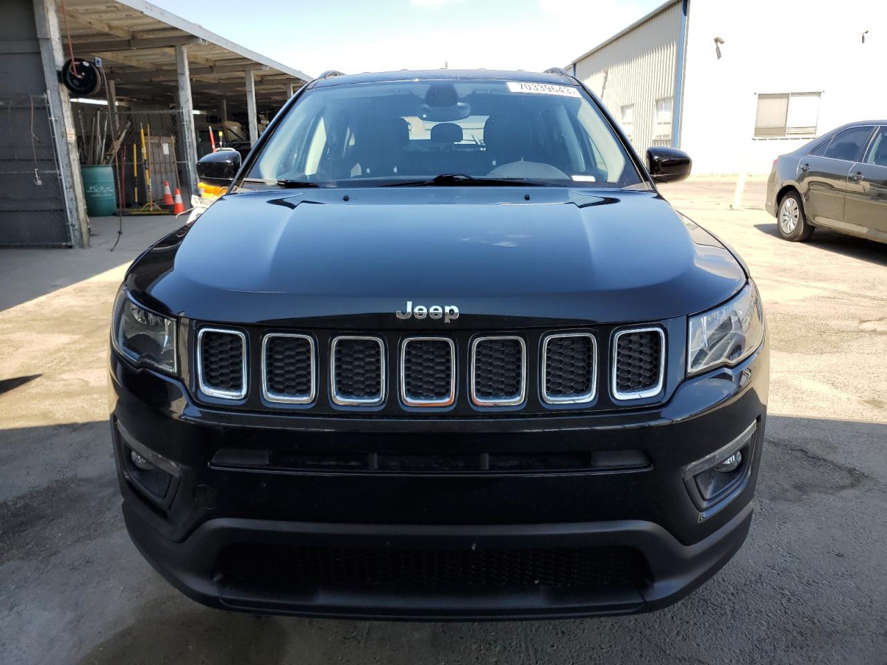 Photo 4 VIN: 3C4NJCBB9HT682118 - JEEP COMPASS 