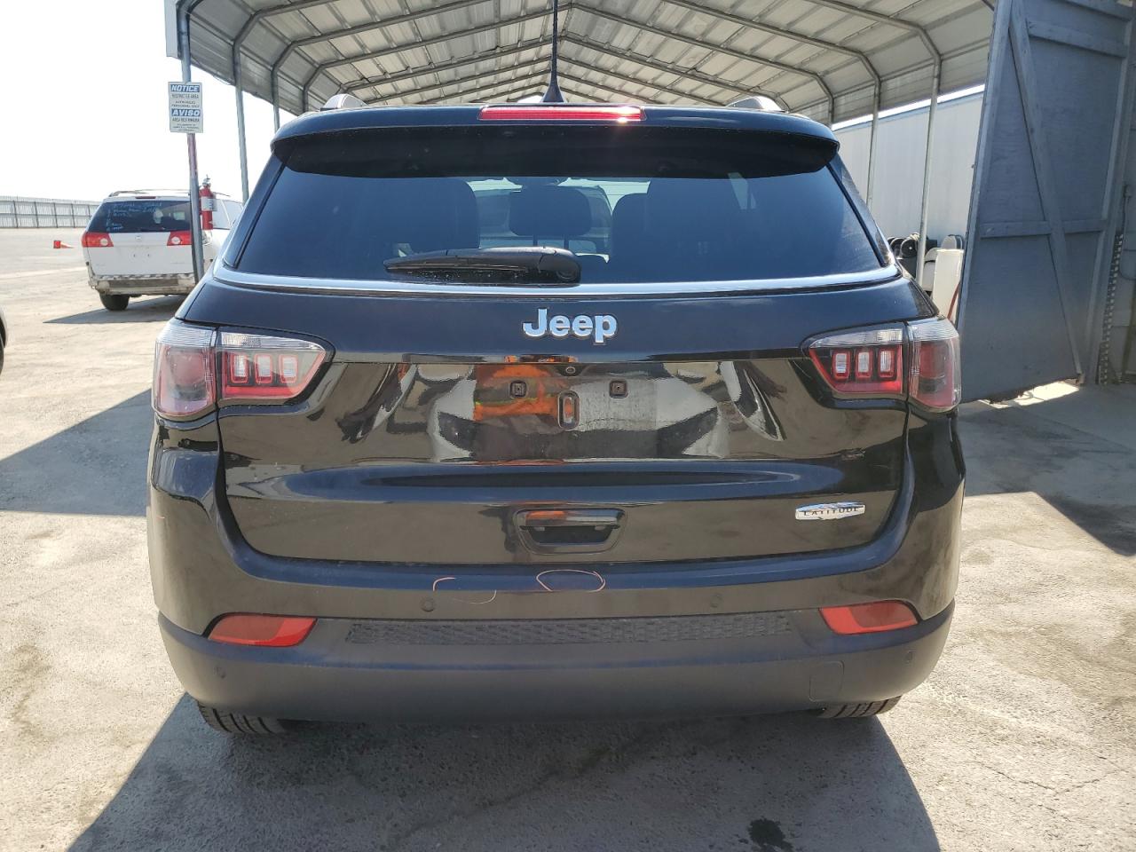 Photo 5 VIN: 3C4NJCBB9HT682118 - JEEP COMPASS 