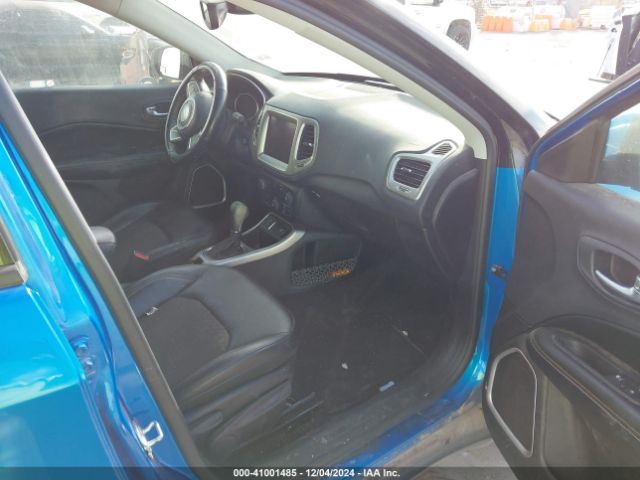 Photo 4 VIN: 3C4NJCBB9JT105885 - JEEP COMPASS 