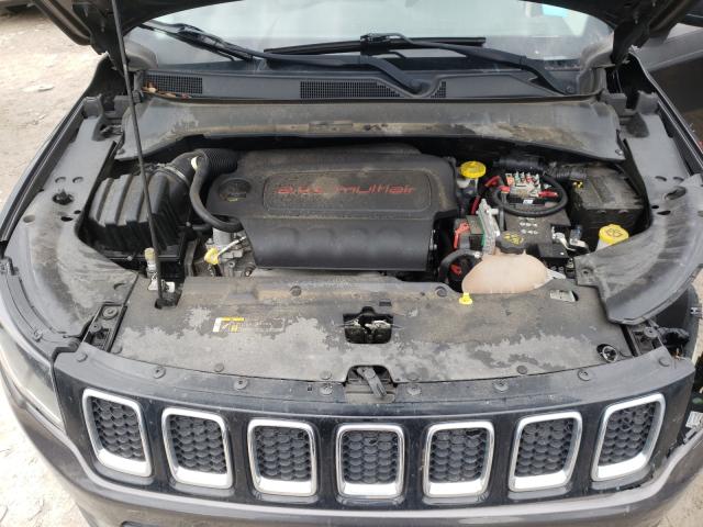 Photo 6 VIN: 3C4NJCBB9JT123657 - JEEP COMPASS 