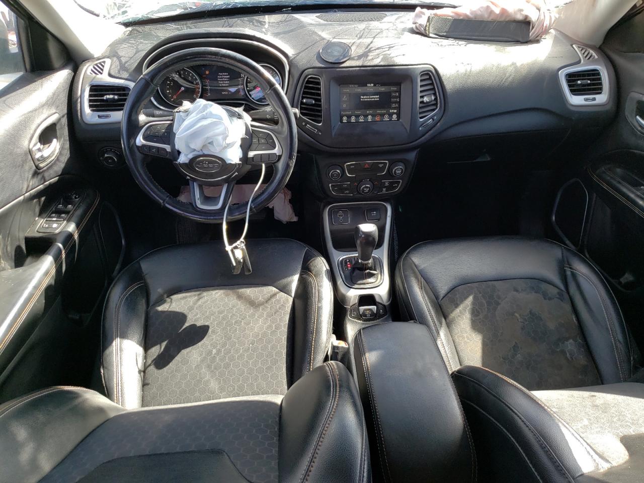 Photo 7 VIN: 3C4NJCBB9JT137056 - JEEP COMPASS 