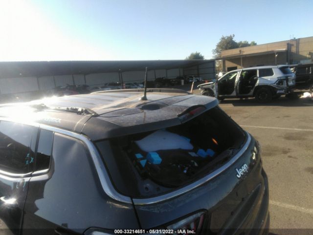 Photo 5 VIN: 3C4NJCBB9JT205131 - JEEP COMPASS 