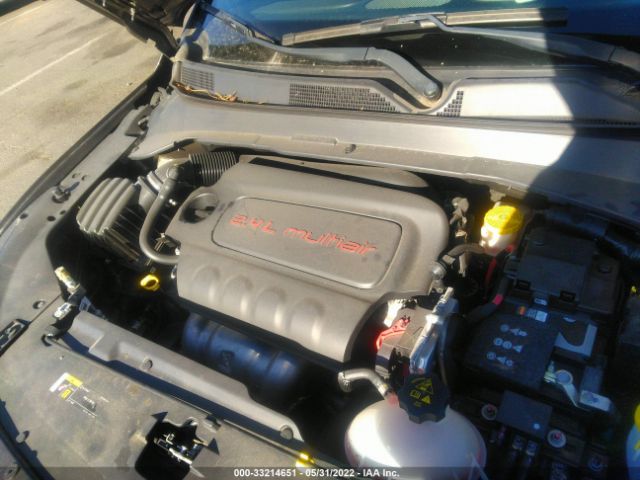 Photo 9 VIN: 3C4NJCBB9JT205131 - JEEP COMPASS 