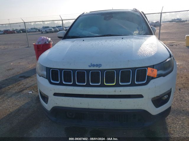 Photo 9 VIN: 3C4NJCBB9JT241062 - JEEP COMPASS 