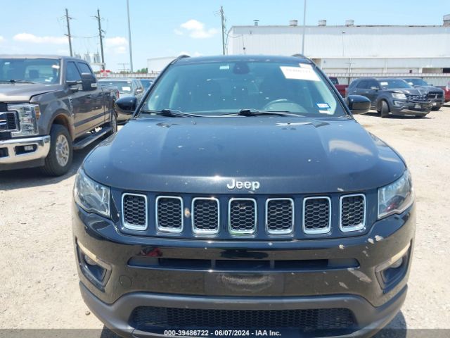 Photo 5 VIN: 3C4NJCBB9JT248304 - JEEP COMPASS 