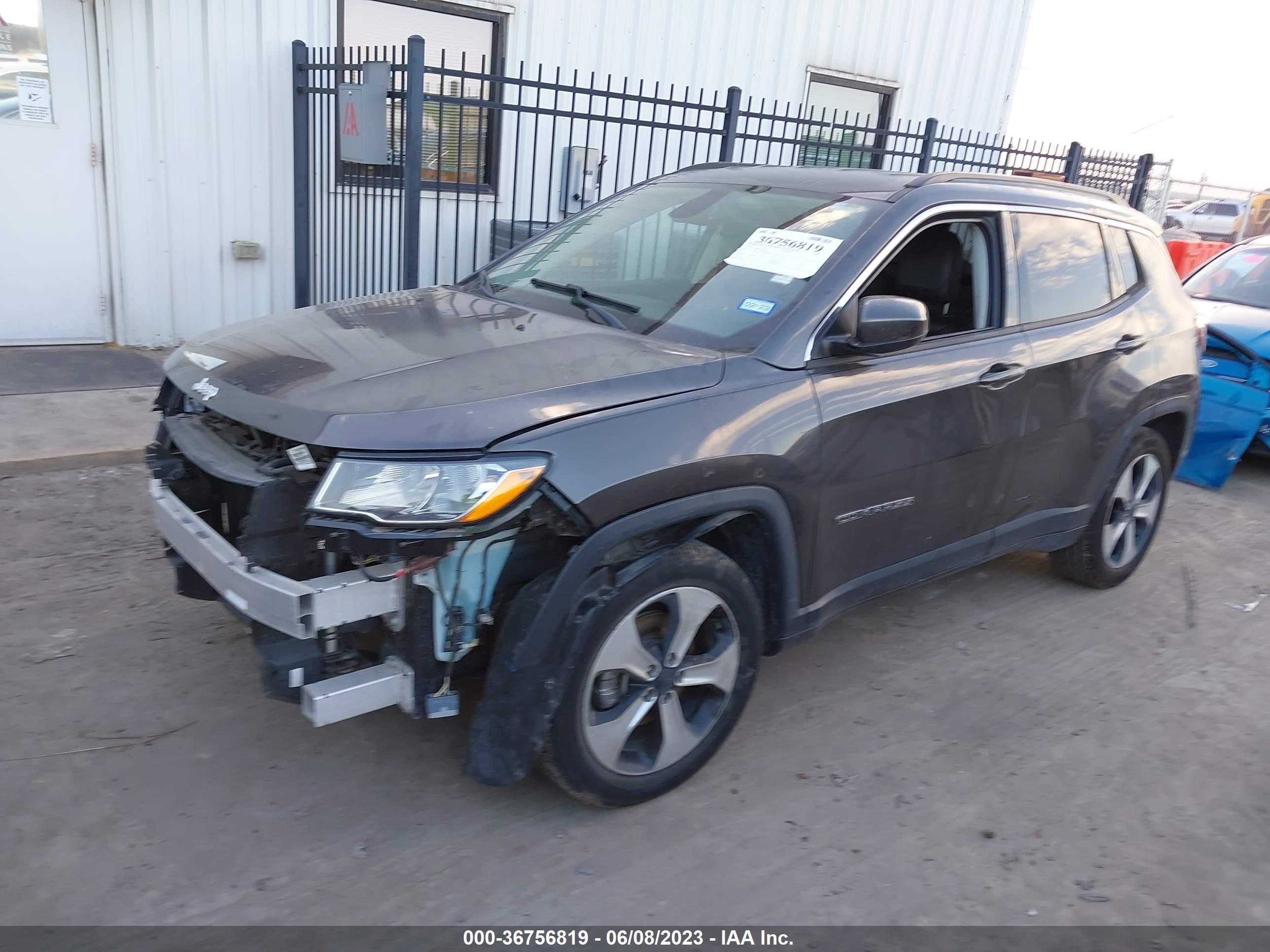 Photo 1 VIN: 3C4NJCBB9JT286776 - JEEP COMPASS 