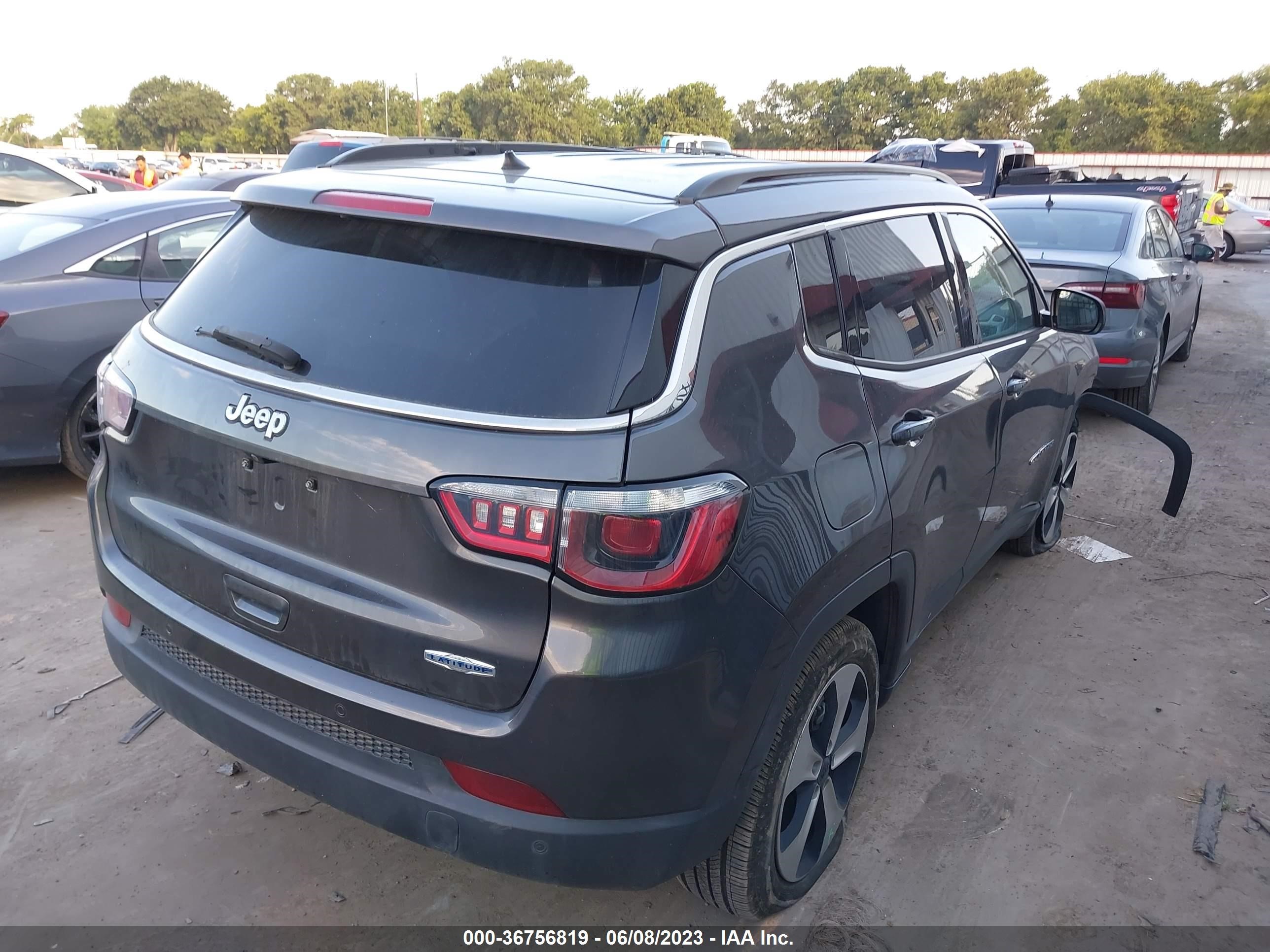 Photo 3 VIN: 3C4NJCBB9JT286776 - JEEP COMPASS 