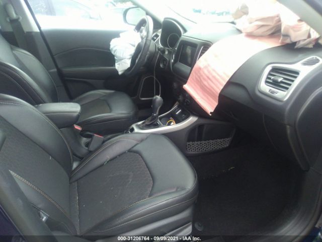 Photo 4 VIN: 3C4NJCBB9JT374422 - JEEP COMPASS 