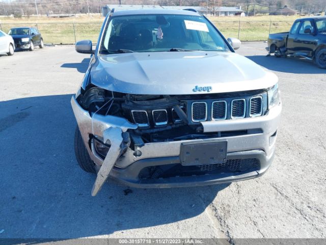 Photo 5 VIN: 3C4NJCBB9JT502268 - JEEP COMPASS 