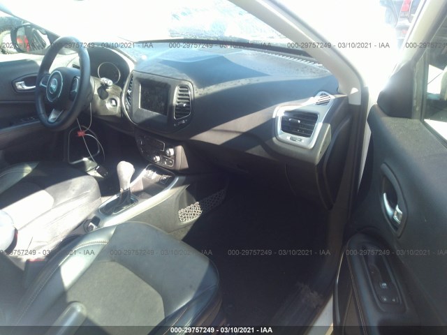 Photo 4 VIN: 3C4NJCBB9KT840562 - JEEP COMPASS 