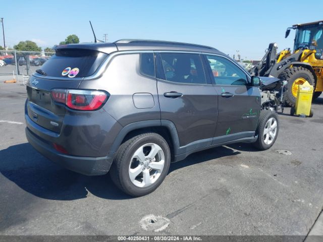 Photo 3 VIN: 3C4NJCBB9LT141319 - JEEP COMPASS 