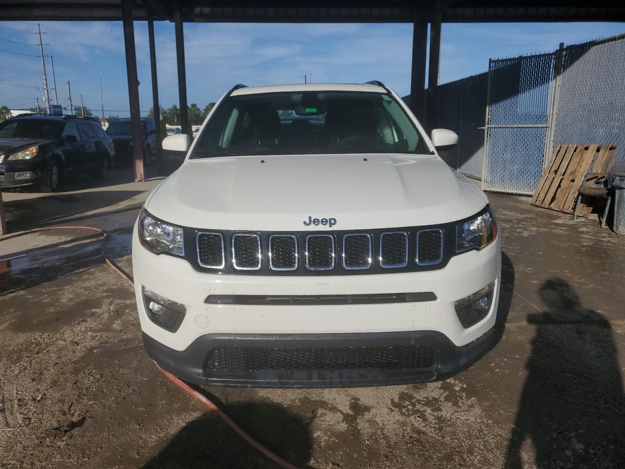 Photo 4 VIN: 3C4NJCBB9MT518426 - JEEP COMPASS 