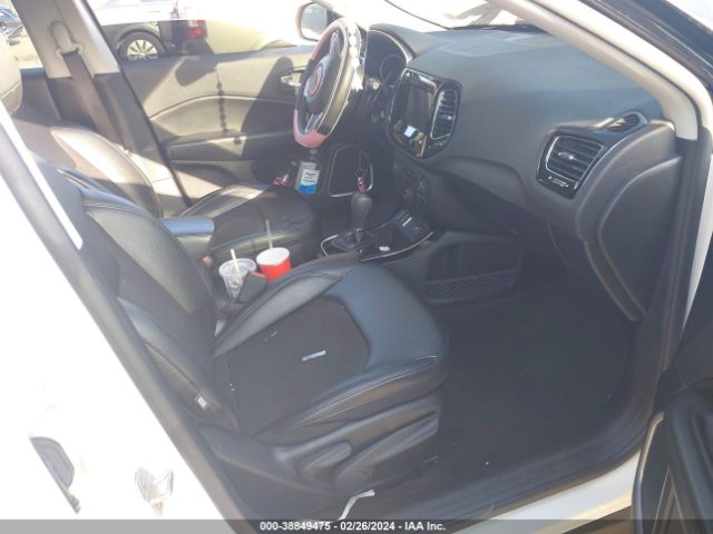 Photo 4 VIN: 3C4NJCBB9MT538997 - JEEP COMPASS 