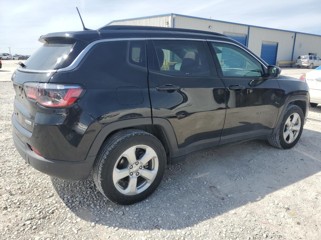 Photo 2 VIN: 3C4NJCBB9MT552804 - JEEP COMPASS 