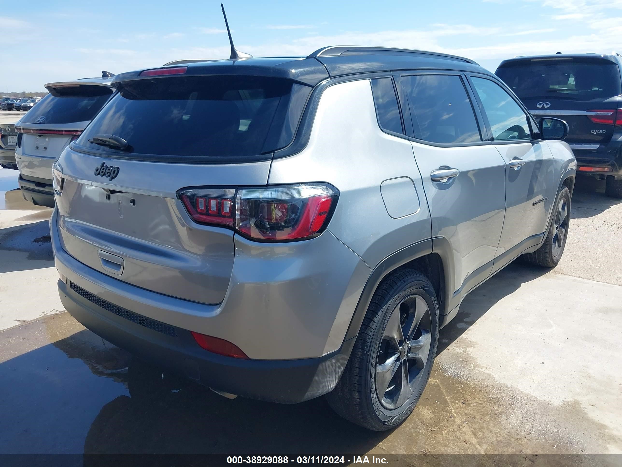 Photo 3 VIN: 3C4NJCBB9MT597323 - JEEP COMPASS 