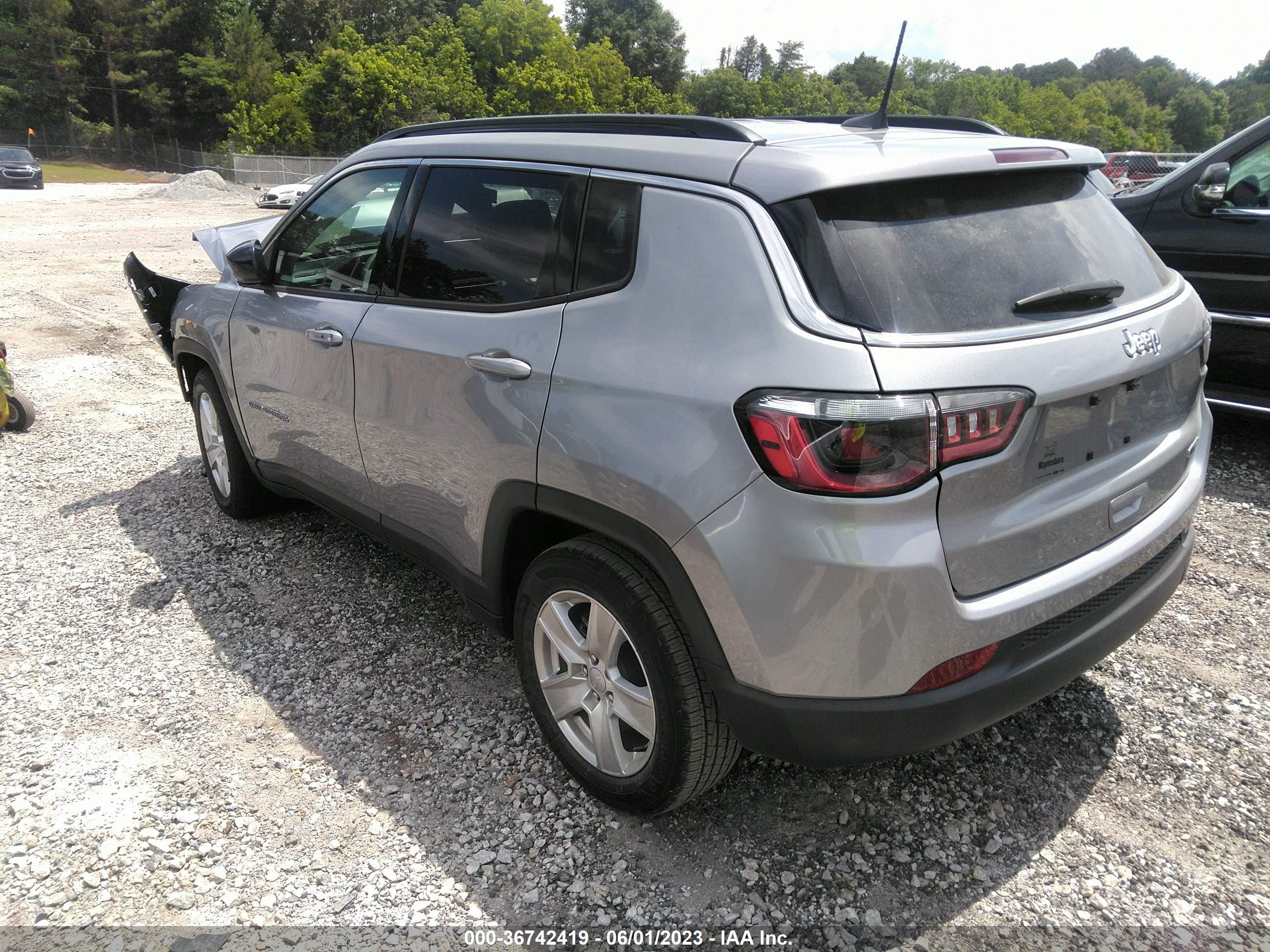 Photo 2 VIN: 3C4NJCBB9NT139556 - JEEP COMPASS 