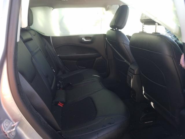 Photo 5 VIN: 3C4NJCBBXJT144999 - JEEP COMPASS LA 