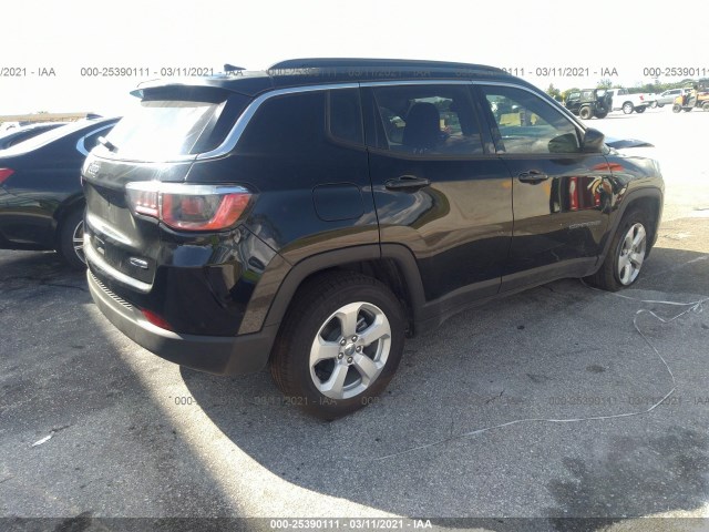 Photo 3 VIN: 3C4NJCBBXJT468552 - JEEP COMPASS 