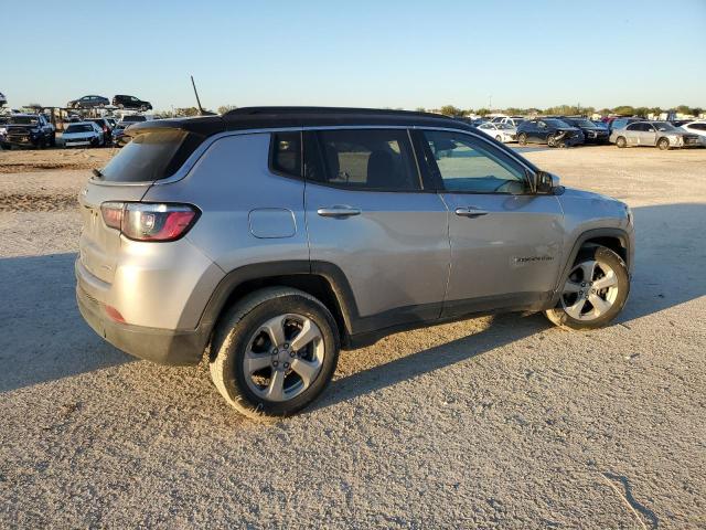 Photo 2 VIN: 3C4NJCBBXJT488896 - JEEP COMPASS 