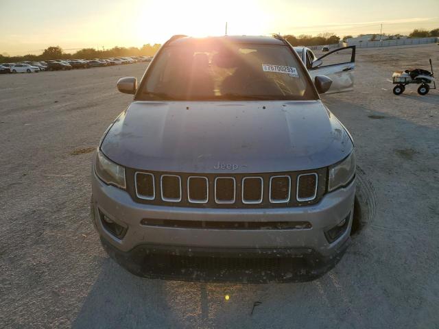 Photo 4 VIN: 3C4NJCBBXJT488896 - JEEP COMPASS 