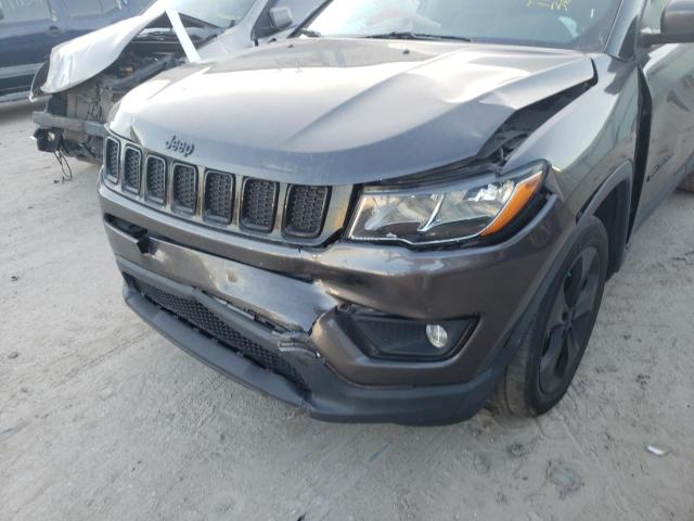 Photo 8 VIN: 3C4NJCBBXJT499977 - JEEP COMPASS LA 