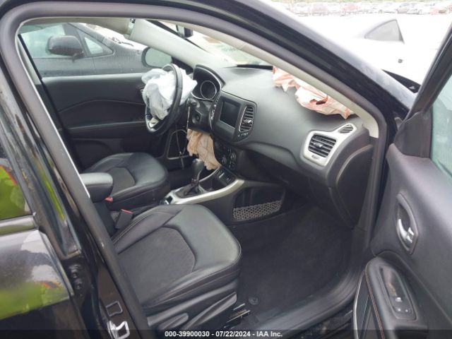 Photo 4 VIN: 3C4NJCBBXKT762955 - JEEP COMPASS 