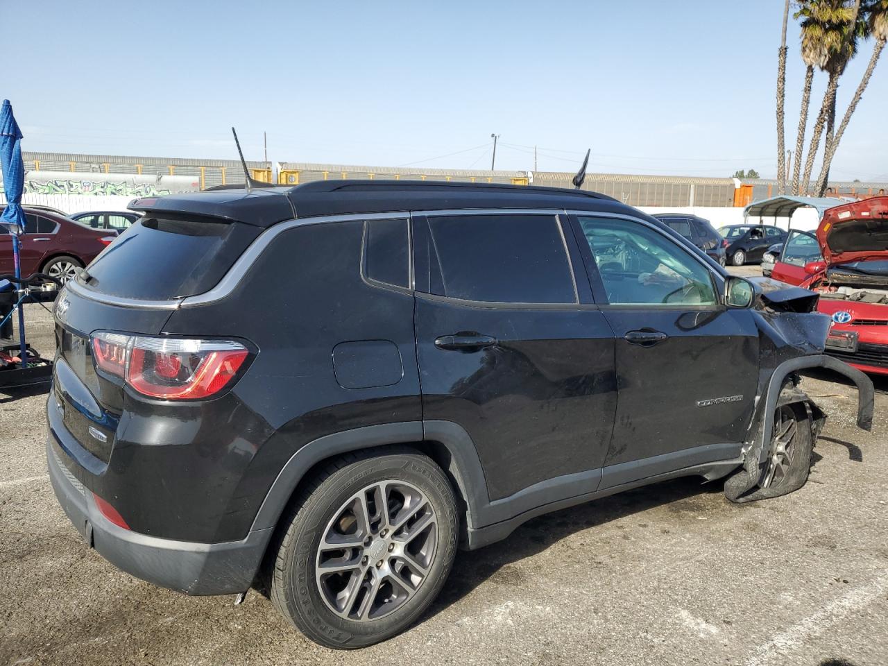 Photo 2 VIN: 3C4NJCBBXKT796703 - JEEP COMPASS 