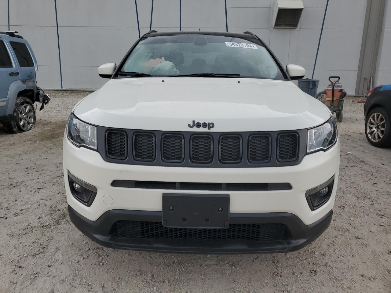 Photo 4 VIN: 3C4NJCBBXMT587173 - JEEP COMPASS 