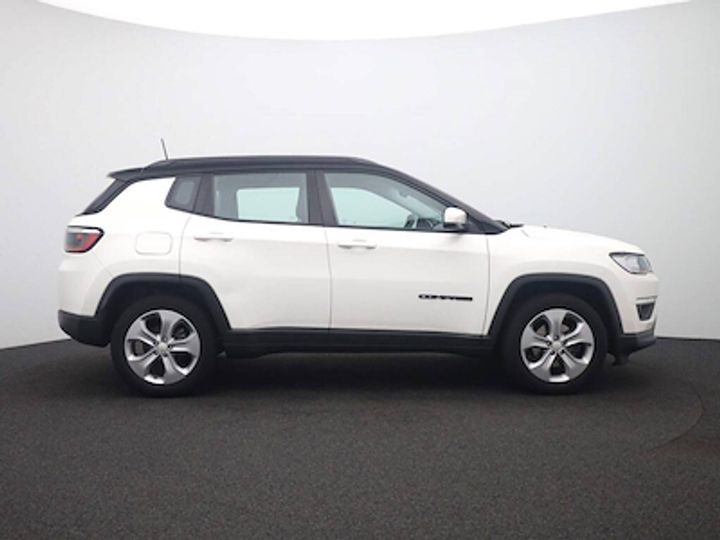 Photo 5 VIN: 3C4NJCBH6JT404481 - JEEP COMPASS 