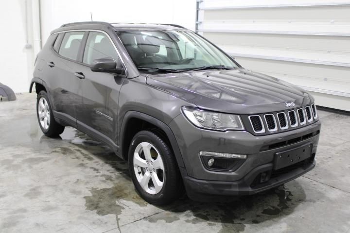 Photo 2 VIN: 3C4NJCBS1JT437755 - JEEP COMPASS SUV 