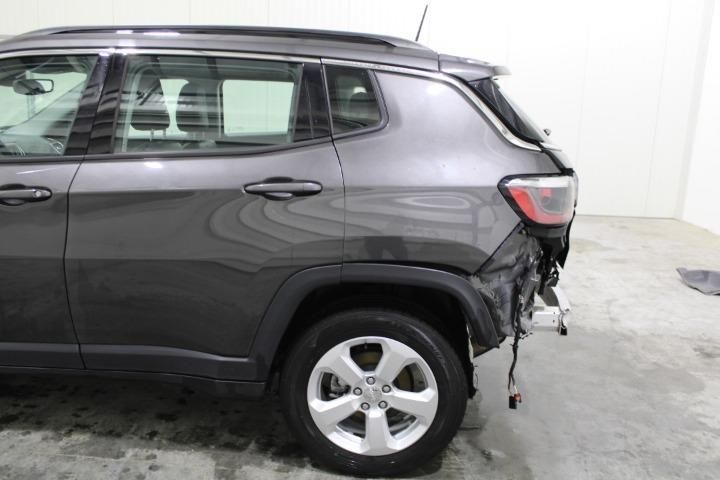 Photo 6 VIN: 3C4NJCBS1JT437755 - JEEP COMPASS SUV 