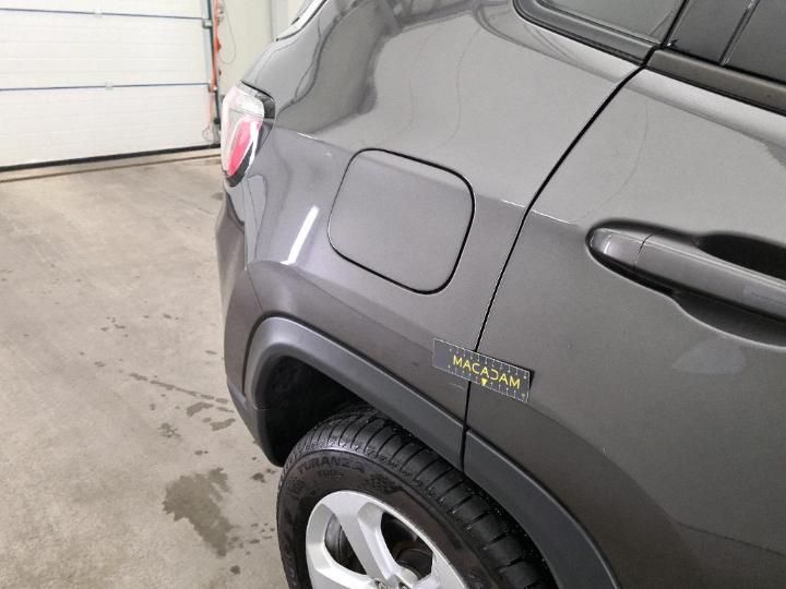 Photo 13 VIN: 3C4NJCBS2JT204029 - JEEP COMPASS 