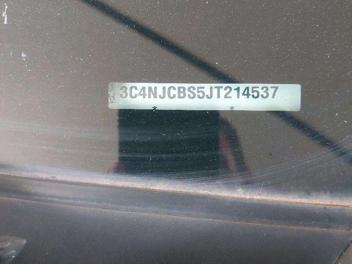 Photo 8 VIN: 3C4NJCBS5JT214537 - JEEP COMPASS 