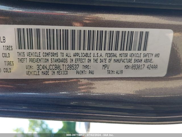 Photo 8 VIN: 3C4NJCCB0LT128537 - JEEP COMPASS 