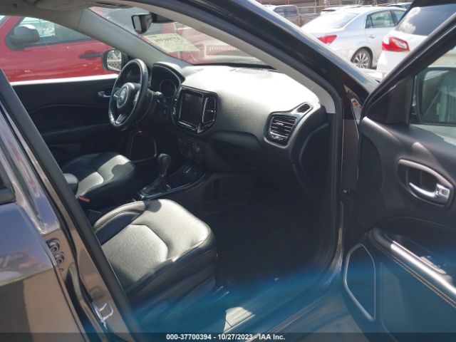 Photo 4 VIN: 3C4NJCCB2JT122414 - JEEP COMPASS 