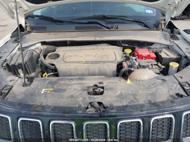 Photo 9 VIN: 3C4NJCCB2KT755559 - JEEP COMPASS 