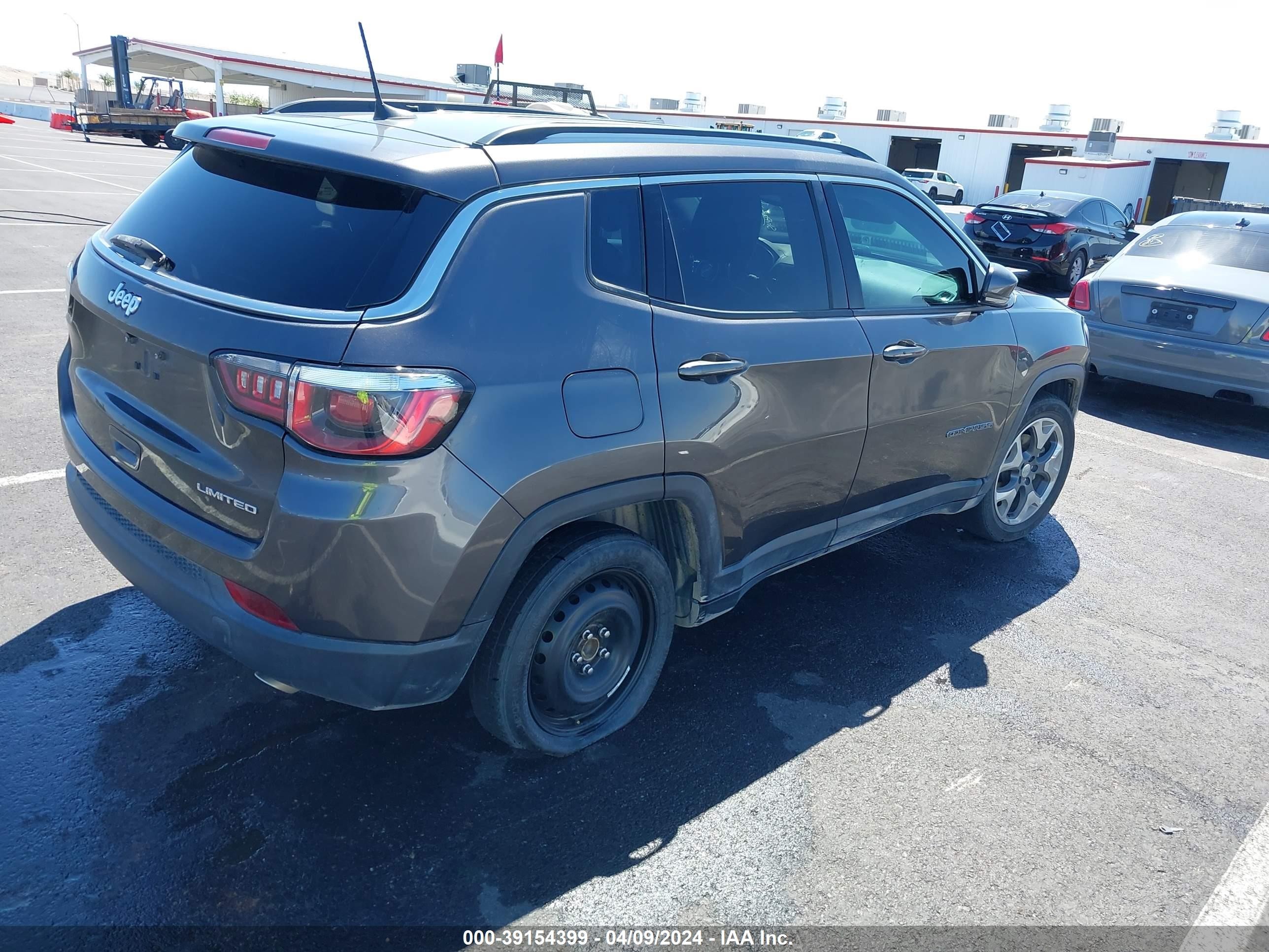 Photo 3 VIN: 3C4NJCCB2LT154556 - JEEP COMPASS 