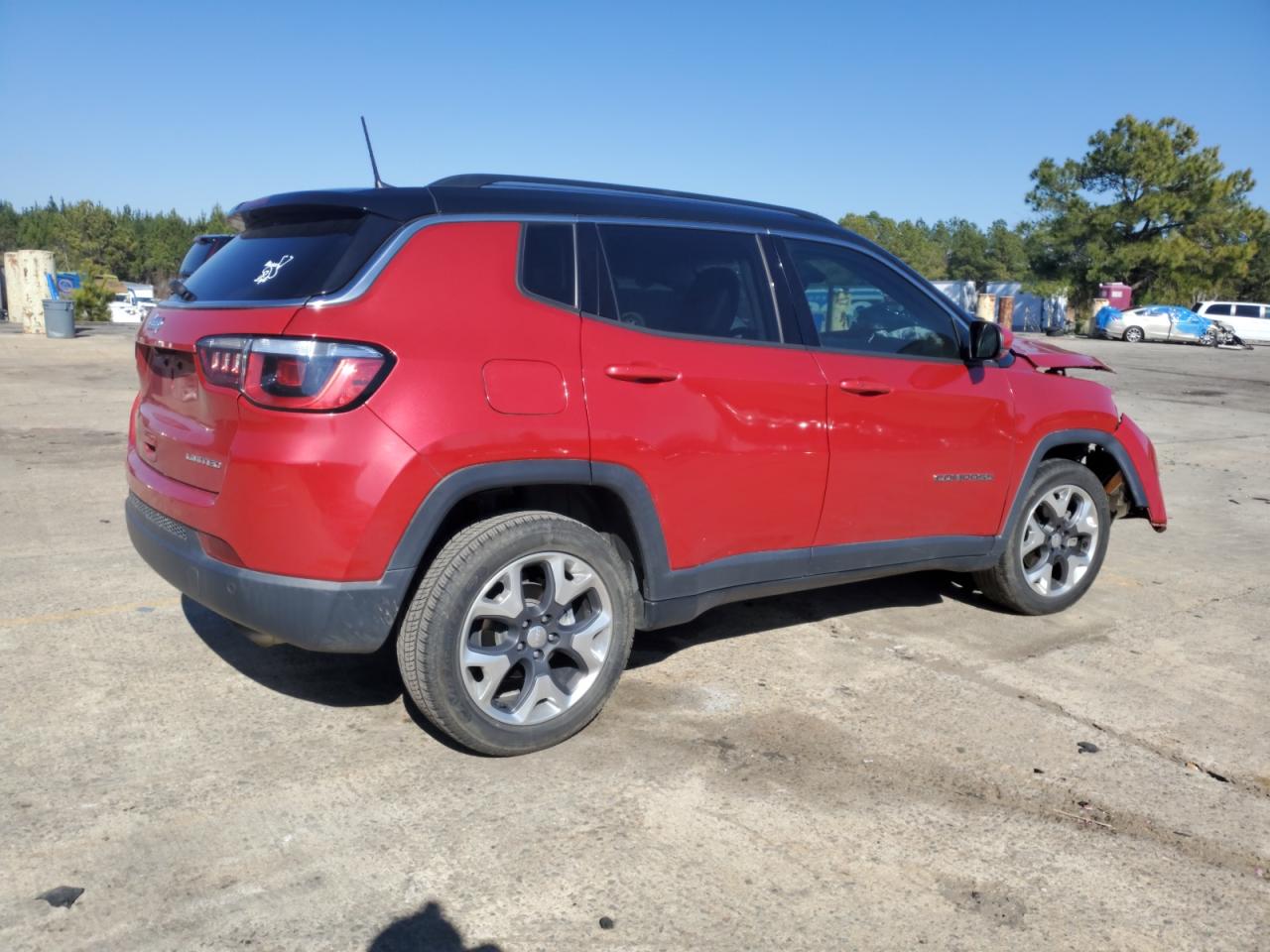 Photo 2 VIN: 3C4NJCCB3JT240472 - JEEP COMPASS 